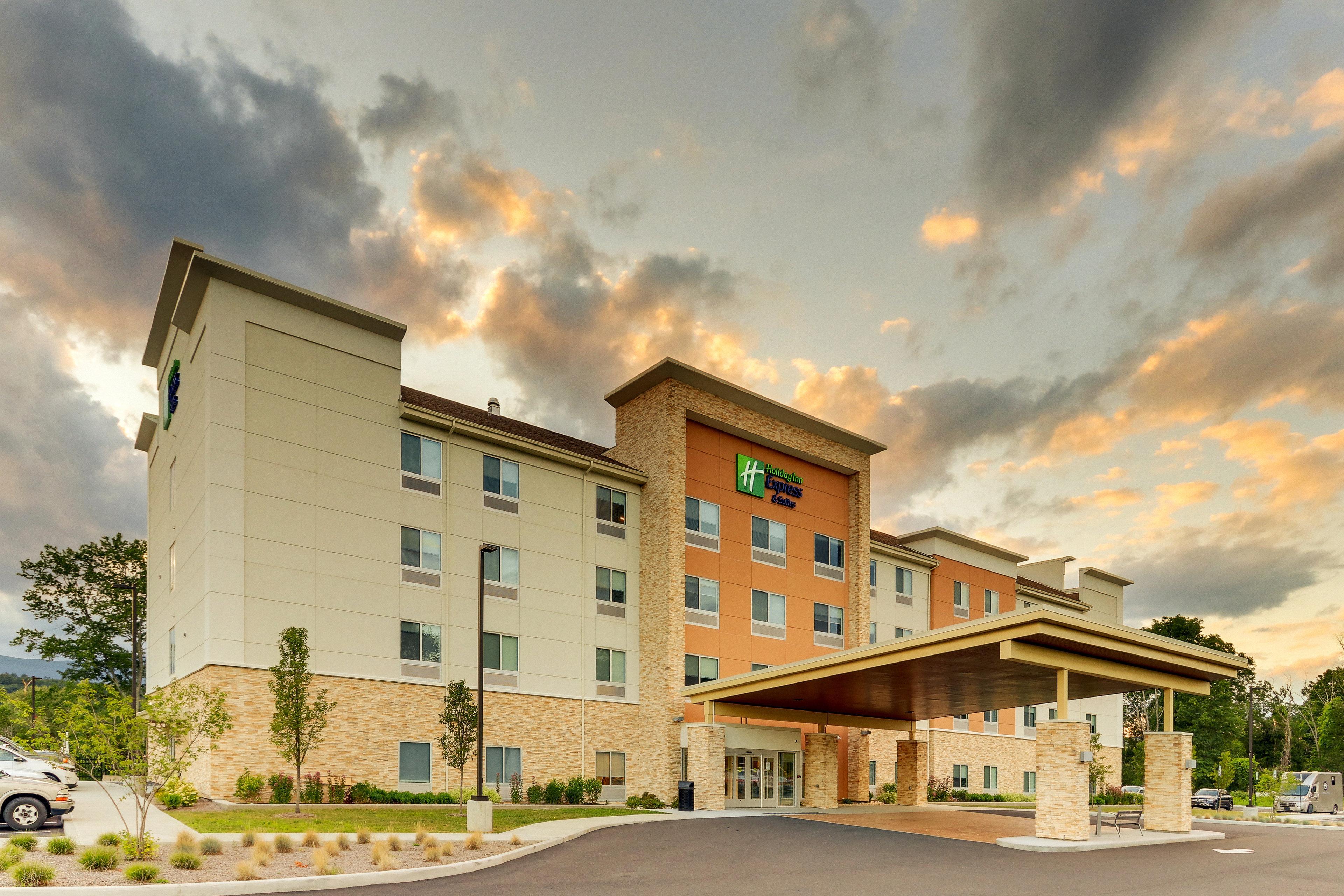 Holiday Inn Express & Suites - Saugerties - Hudson Valley By Ihg Zewnętrze zdjęcie